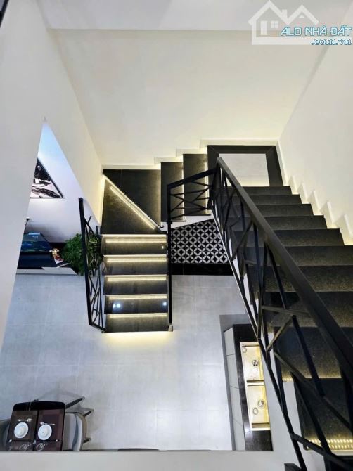 BÁN NHÀ KIỆT LÝ THÁI TỔ. DT: 65m, ngang 4,7m, giá 3,7 tỷ - 4