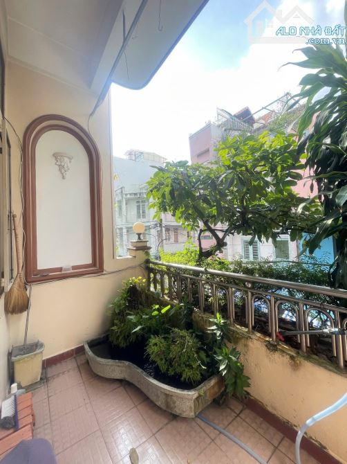 Quận 5 Nguyễn Trãi Hẻm xe hơi 5 tầng 6pn dt 40m2 giá chỉ 7.9 tỷ - 4