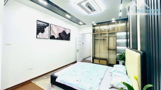 32m2, 8 TỶ HƠN - GẦN PHỐ, BA GÁC ĐỖ CỬA, 5 tầng mới - CẦU GIẤY - 4