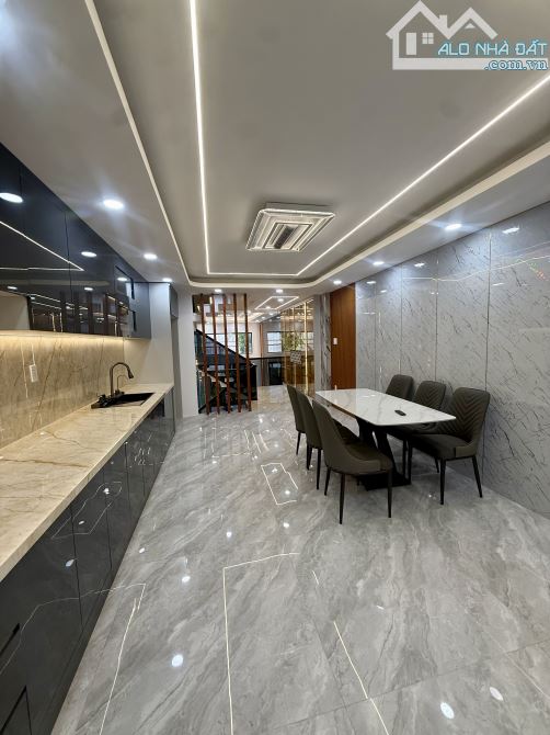 SIÊU PHẨM BÌNH TÂN- DT 4 DÀI 19 x 5 TẦNG FULL NỘI THẤT XỊN SÒ- KHU DÂN TRÍ CAO- 7,88TỈ - 4