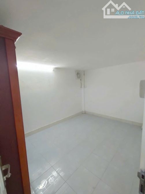 Bán nhà 97m2 hẻm xe hơi đường Nguyễn Văn Tăng gần Vinhomes Q.9. Giá 4.9 tỷ - 4