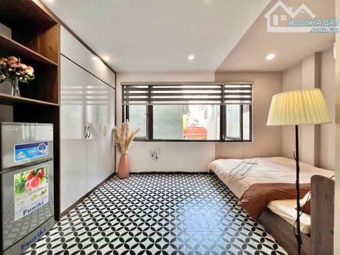 Cho Thuê CCMN 127 Hào Nam Đống Đa 25m2 Studio Cửa Sổ Thang Máy Gần Chợ Phòng Thoáng Sáng - 4