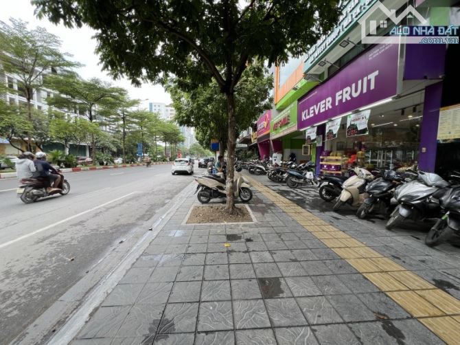 Building văn phòng Mặt phố Trung Kính - 90m2 - mặt tiền 5.5m - 45 tỷ - hè 5m - 100 tr/thág - 4