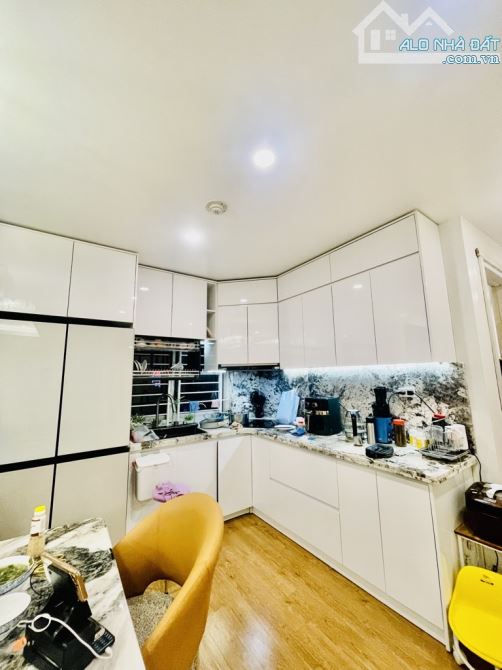 Bán căn hộ chung cư Xuân La - Tây Hồ, 102m *3 ngủ, full tiện ích, full nội thất, 9.9tỷ - 4