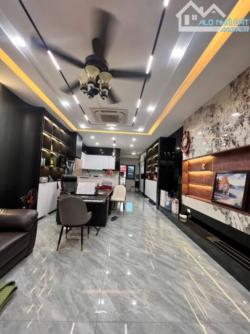 Bán nhà kiền kề Bắc Linh Đàm 80m2 x 5 Tầng thang máy, tặng nội thất, giá 28 tỷ. - 4