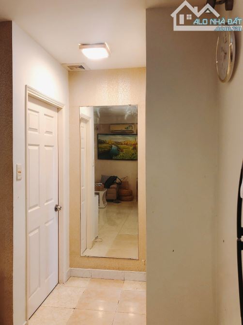 Bán chung cư Tôn Thất Thuyết - 61m2 2pn 1wc - 3 tỷ 7 ( đã có sổ ) - 5