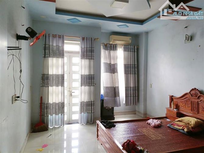 Bán nhà Gần Emart Phan Huy Ích, Gò Vấp, 60m2, 2 tầng , Giá 4,8tỷ - 5