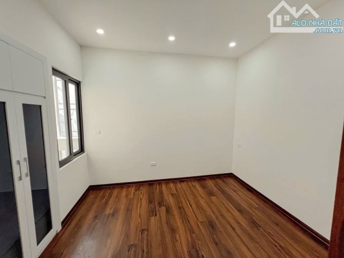 PHÂN LÔ QUÂN ĐỘI HOÀNG VĂN THÁI 50/52M - 4 TẦNG  - Ô TÔ TRÁNH - GARA O TO NGÕ THÔNG KINH D - 5