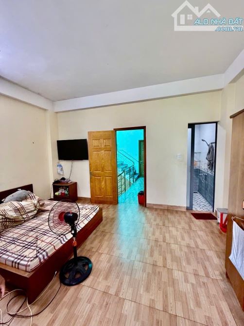 NHÀ ĐẸP SÁT HÀNG XANH BÌNH THẠNH-5 Tầng-82.1M2(5X17M)-8PN DÒNG TIỀN 47TR/THÁNG- CHỈ 9.95tỷ - 5