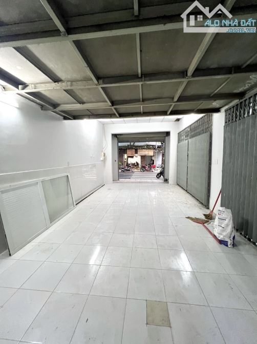 Mặt tiền NGUYỄN TRƯỜNG TỘ - KHÔNG LỘ GIỚI (4.3 x 14). VỊ TRÍ KINH DOANH GIÁ CHỈ 11 tỷ TL - 5