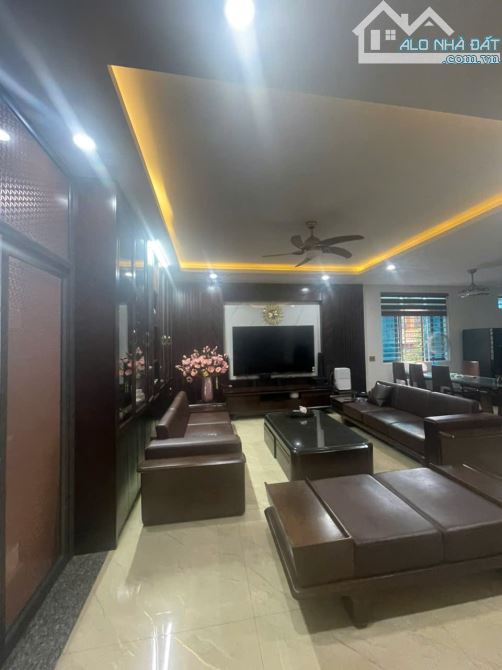 CẦN BÁN CĂN NHÀ SIÊU RỘNG,KINH DOANH, MẶT PHỐ QUANG TRUNG. DT 304M2, MT 6,2M HẬU 15M. - 5