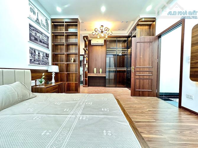 BÁN NHÀ NGỌC KHÁNH BA ĐÌNH Ô TÔ - 52M 6 TẦNG THANG MÁY 18TỶ