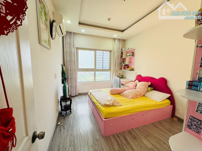 Do tính chất công việc cần bán lại căn hộ DT: 122m2 giá 5toi7 - 5