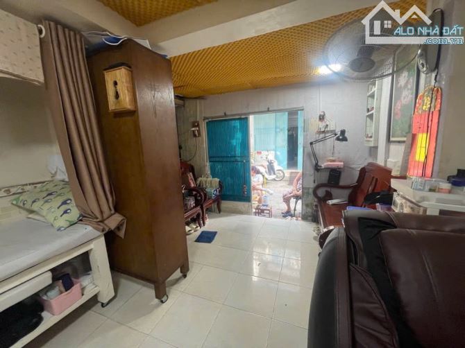 HẺM Ô TÔ - NGAY BÙI HỮU NGHĨA - 33M2 - NHỈNH 4 TỶ - 5