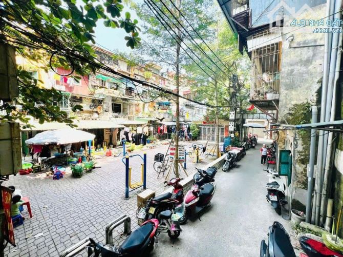 Tập thể 8.3 nhà D1 diện tích 50m 2 ngủ riêng biệt , tặng nội thất - 5