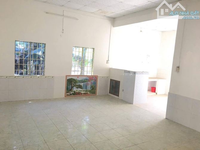 Bán nhà vườn vị trí 2 đường Bùi Trọng Nghĩa kp3 trảng dài - biên hoà . Diện tích 305m2 - 5