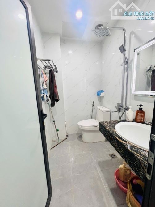BÁN NHANH NHÀ PHỐ THUỴ KHUÊ DT 45M, 5T, 15,5 TỶ. - 5