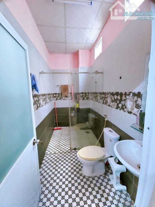 Bán nhà đẹp 3 tầng vào ở ngay.Huỳnh Tấn Phát,Nhà Bè.Giá 5.3 tỷ. - 5