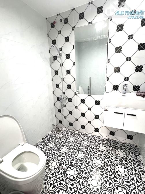 Bán nhà HXH Ngô Đức Kế BTH, 4T, full nội thất sang xịn mịn, mặt tiền khủng, nhỉnh 7 tỷ - 5