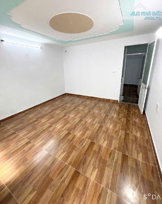 BÀ HOM, 4M X10M, 2 TẦNG ĐÚC, HXH TỚI NHÀ, HẼM THÔNG, GIÁP Q5,Q6,Q11, GẦN AEON, CHỈ 4.X TỶ - 5