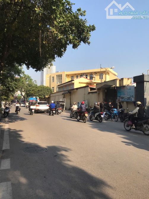 Chính chủ cần bán nhà phố Bà Triệu, Hà Đông, DT 52m 4 tầng, ngõ thoáng, ô tô, chỉ 7.5 tỷ - 5