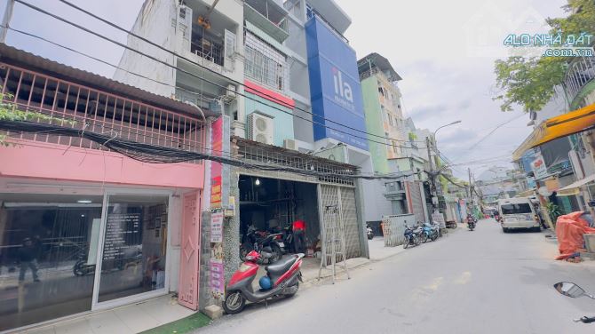 bán nhà MT phan văn trị , 3 tầng , 3,3x19,5m ( 63m2) 14,8 tỷ tl - 5