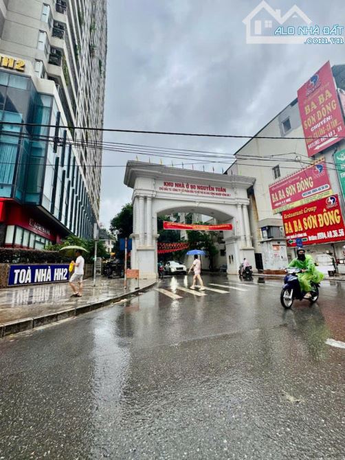 Bán CCMN Nguyễn Trãi, Sát vách Đại Học Khoa Học Tự Nhiên, 60m2x6T, Giá 18.8 tỷ, 10p KK - 5