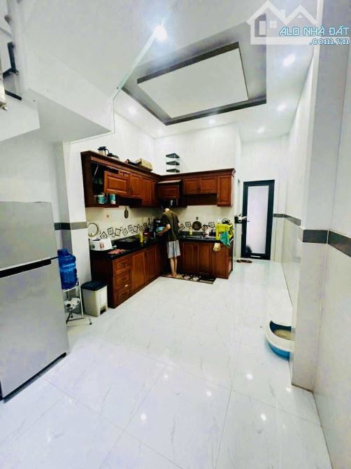 🔥🔥🔥 DIỆN TÍCH KHỦNG - 3 TẦNG BTCT - 4PN - SÂN THƯỢNG SIÊU RỘNG - NGAY NHÀ THIẾU NHI - T - 5