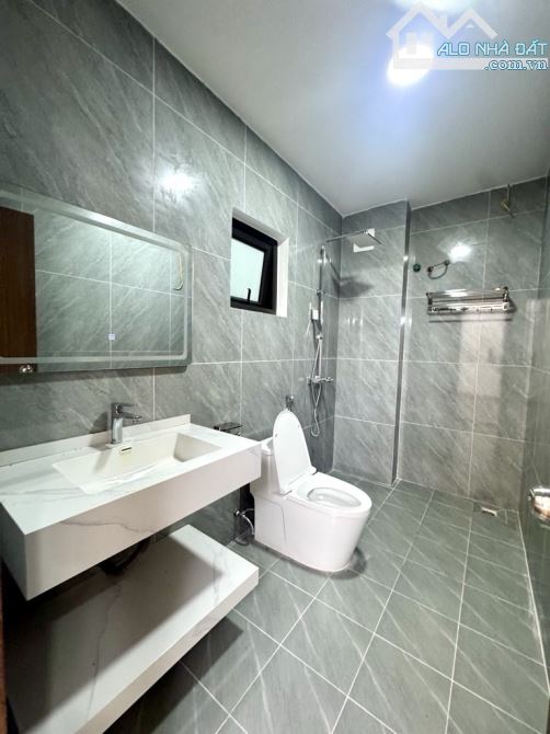 BIỆT THỰ LIỀN KỀ TẠI LONG BIÊN-GARA OTO-ĐƯỜNG 6M OTO TRÁNH-VỊ TRÍ ĐẸP CỰC THUẬN TIỆN - 5