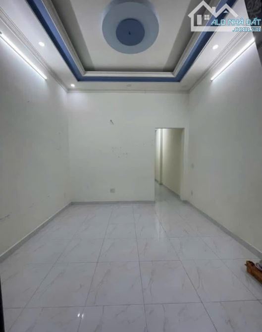 Chú Hùng gừi bán gấp căn nhà ở Tân Phú Trung- Củ Chi. DT 103m2, Giá chỉ có 910tr, SHR - 5