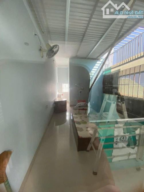 Bán nhà 3 tầng hẻm Nguyễn Thị Minh Khai - 165m2 ngang 7 - 5