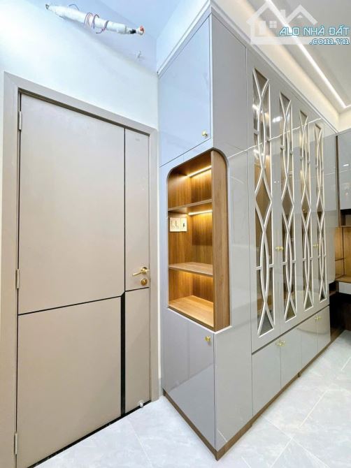 Bán nhà trệt 2 lầu mới đẹp trục chính 137 Hoàng Quốc Việt - 5