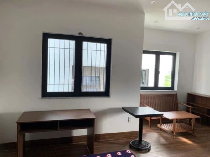 HIẾM _ BÁN TÒA CĂN HỘ 6 TẦNG  NGAY SÁT TRƯỜNG ĐẠI HỌC FPT _ 105 M² [ N 6M ] - GIÁ 10.5 TỶ - 5