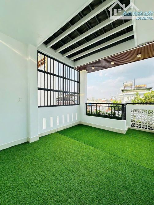 GỒNG LÃI NGÂN HÀNG BÁN GẤP NHÀ NGUYỄN CỬU VÂN, P17, BÌNH THẠNH. GIÁ 5,55 Tỷ - 5