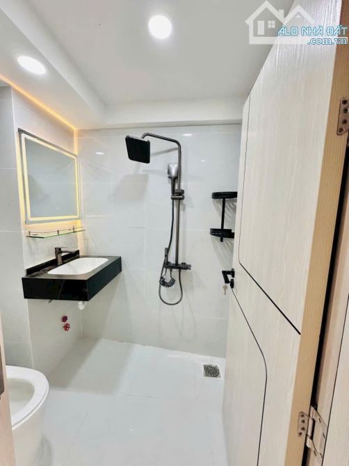 💥💥NHÀ MỚI 100% - 4 TẦNG - TÔN THẤT THUYẾT - P.XÓM CHIẾU Q.4 - 5