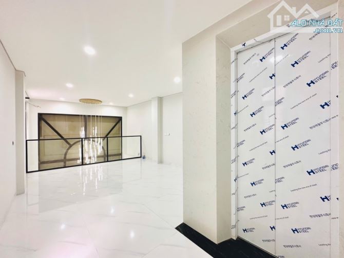 Víp Khâm Thiên oto tránh.38m.6 tầng thang máy.mt 3,6m.giá 18,8 tỷ. - 5