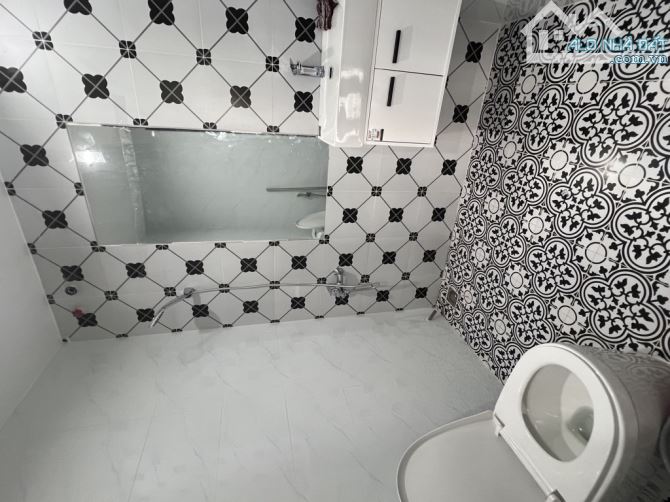 NHÀ HẺM XE TẢI SÁT MẶT TIỀN TRUNG TÂM BÌNH THẠNH 4 TẦNG MỚI- NGANG 4,4M -NHÀ FULL NỘI THẤT - 6
