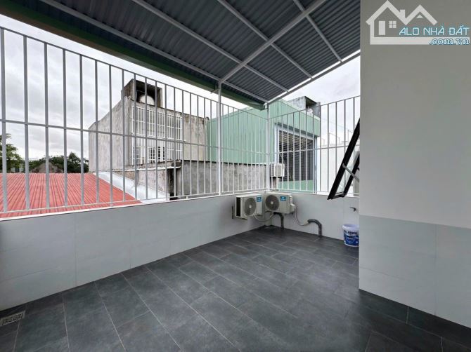 NHÀ PHỐ MỚI XÂY - TẶNG FULL NỘI THẤT - 2ty7 hẻm 8m - 6