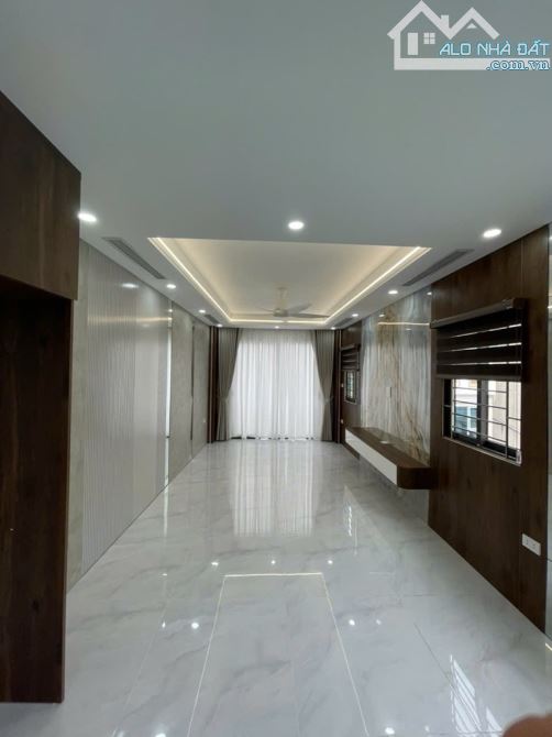 Bán nhà Kim đồng  , ngõ thông , ô tô vào , thang máy , kinh doanh, dt 68m x 6T x 18,8 Tỷ - 6