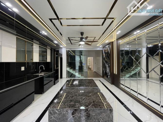 Nhà mặt đường xây mới độc lập có thang máy tại Lê Chân - 6