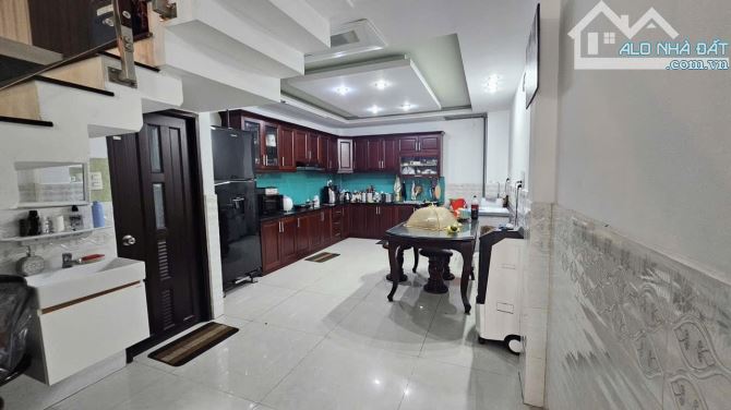 BÁN NHÀ MẶT TIỀN - DÂN CHỦ - TÂN THÀNH - TÂN PHÚ- 63M2 -4TẦNG - 11tỷ…TL - 6