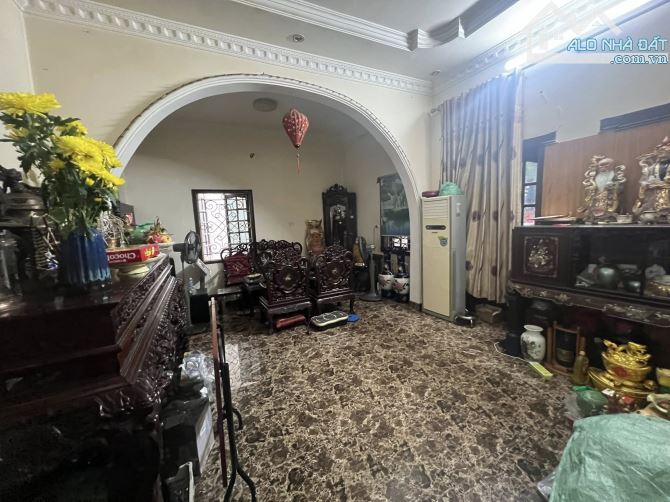 BÁN NHÀ MẶT PHỐ TÔN ĐỨC THẮNG, 55 M2 x 4 TẦNG, MT: 5.5 M, VỈA HÈ 5M, GIÁ 31.8 TỶ - 6