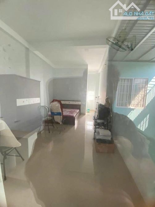 Bán nhà 3 tầng hẻm Nguyễn Thị Minh Khai - 165m2 ngang 7 - 6