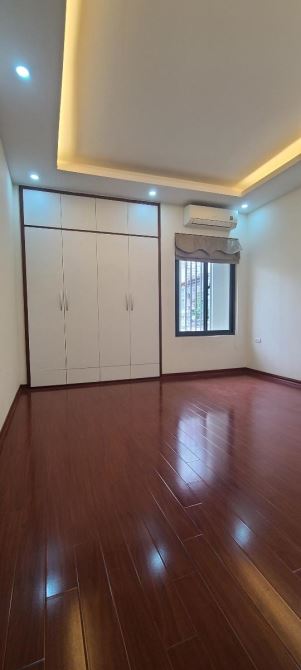 NHÀ PHÂN LÔ PHẠM TUẤN TÀI CẦU GIẤY 50M 5 TẦNG Ô TÔ TRÁNH VỈA HÈ KINH DOANH ĐỈNH 22.5 TỶ - 6
