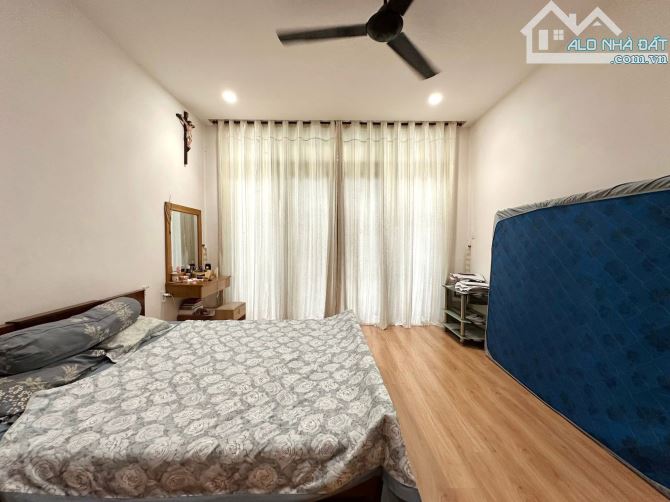 NHÀ NGON QUANG TRUNG - GÒ VẤP - DT:104M2 (8,3x13) 4 TẦNG - GIÁ CHỈ 13,5 TỶ - 6