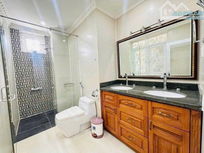 Bán cặp nhà đất biệt thự đường N9 khu D2D-Võ Thị Sáu; sổ hồng 288m2 ngang 16m giá 23 tỷ - 6