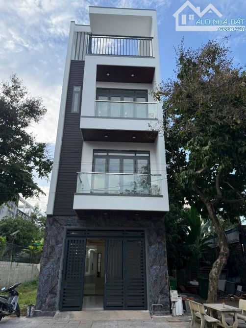 Chuyển nhượng căn nhà 1 trệt 3 lầu, tặng 10 phòng ngủ xịn sò, Tại trung tâm TP Bà Rịa - 6