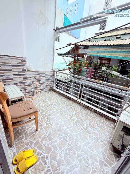 NHÀ MỚI 2 TẦNG – GẦN 40M2 – 20M RA Ô TÔ – SÁT CHỢ TÂN TRỤ – CHỈ 4.1 TỶ - 6