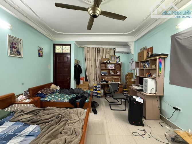 Bán nhà Trần Khát Chân 30m2, 4T, mt 4.4m dân xây, giá 6.35 tỷ sổ đỏ đẹp nở hậu. - 6