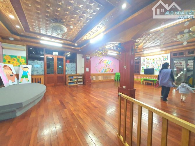 SIÊU BIỆT THỰ LÔ GÓC 3 MẶT TIỀN DỊCH VỌNG , 310m*15m*5T  CÓ HẦM, CÓ THANG MÁY - GIÁ 95 TỶ - 6